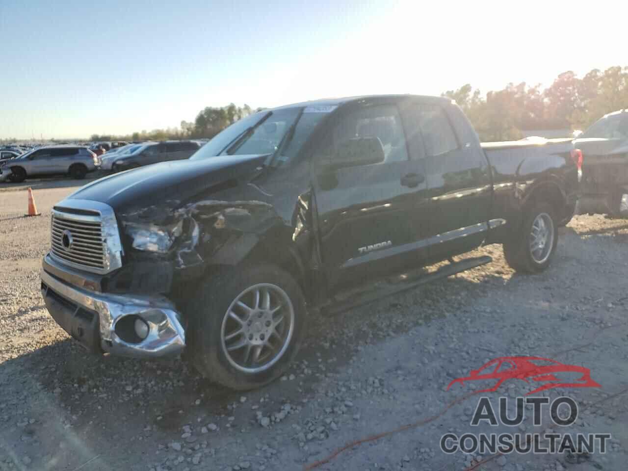 TOYOTA TUNDRA 2011 - 5TFRM5F19BX024042