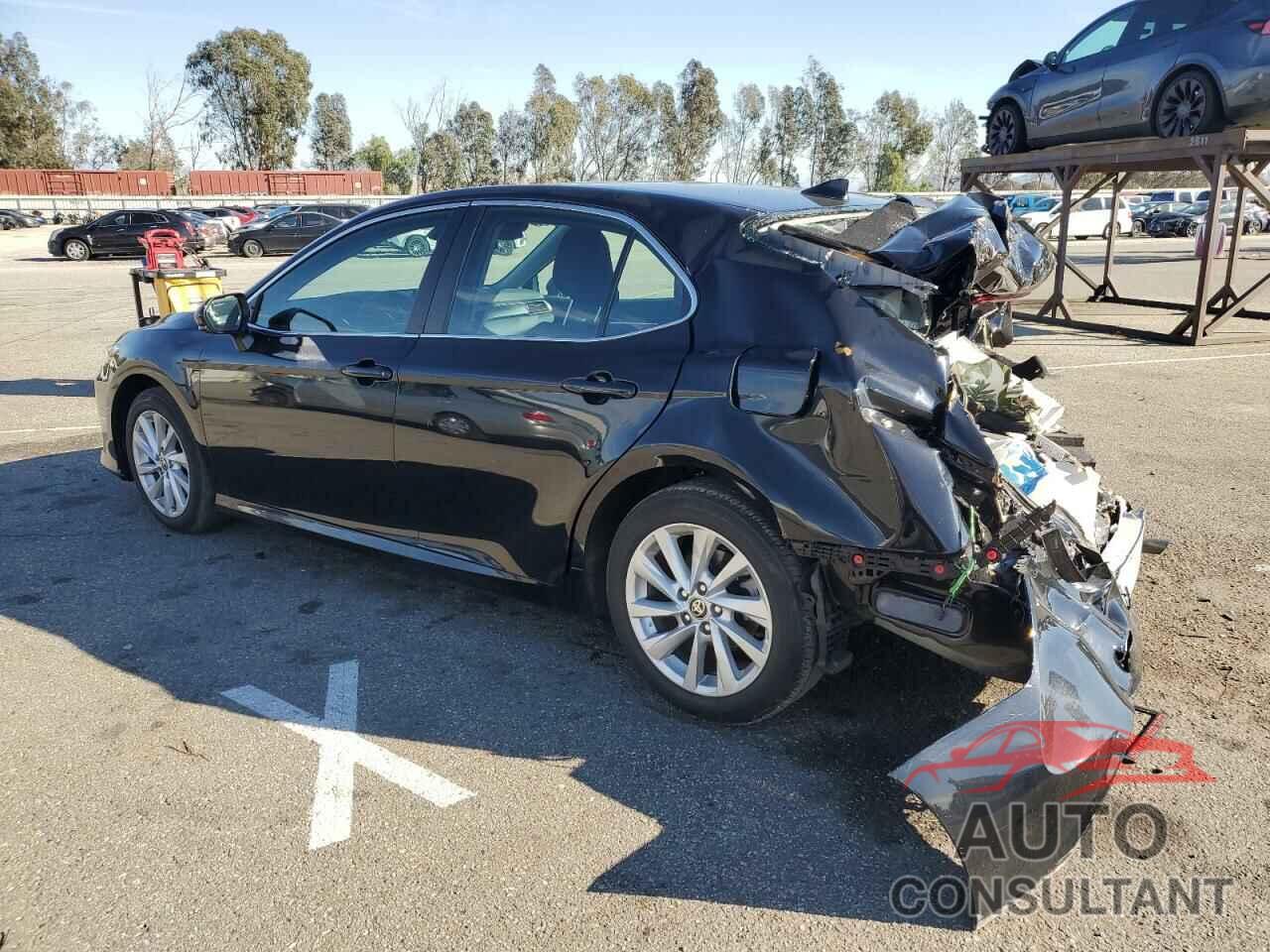 TOYOTA CAMRY 2021 - 4T1C11AK4MU474771