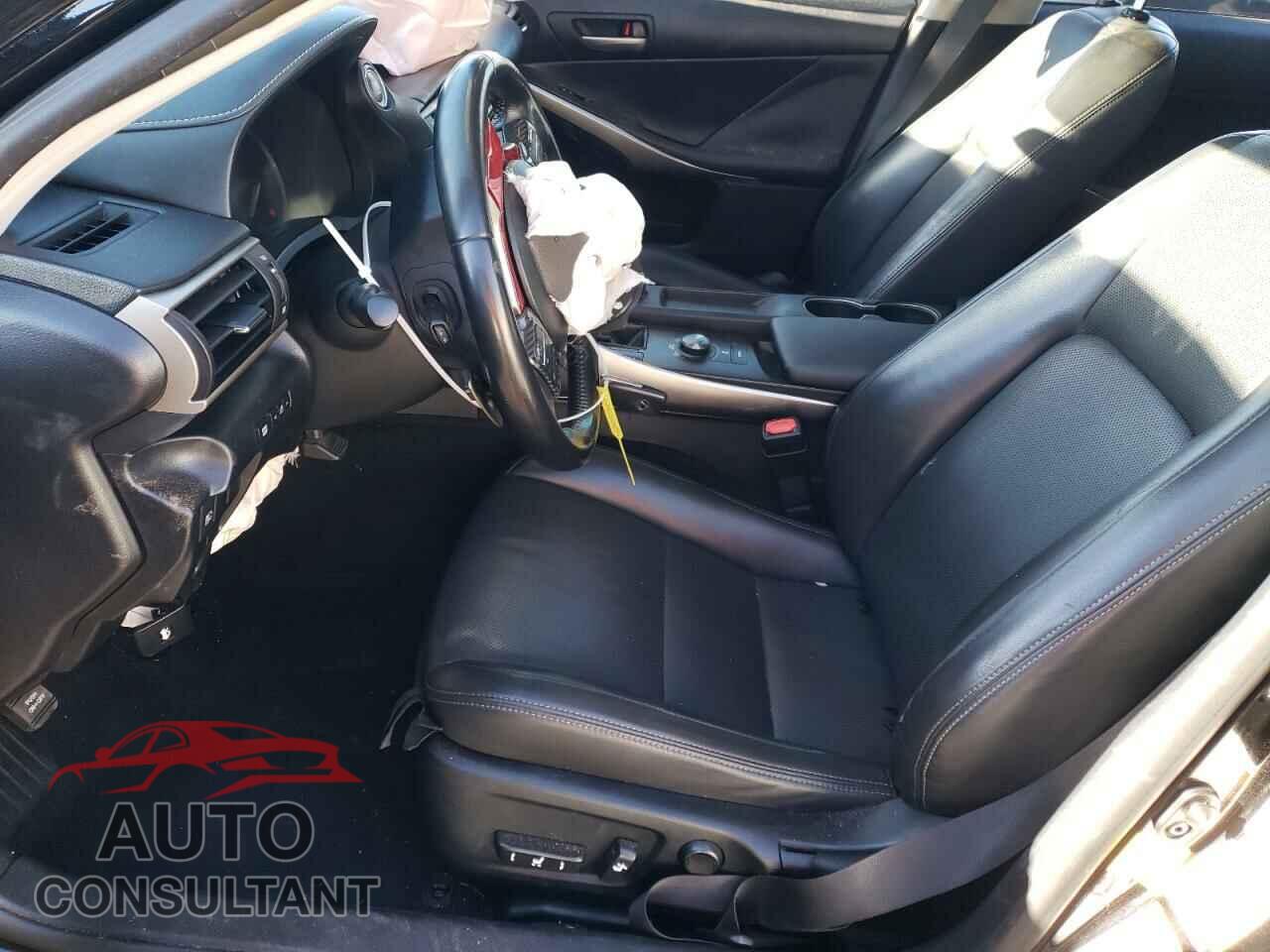 LEXUS IS 2017 - JTHBA1D29H5040291