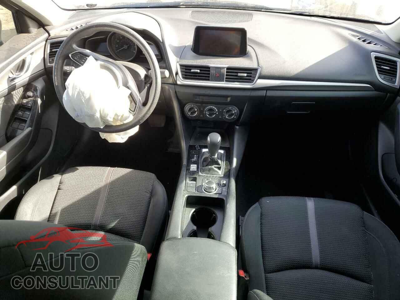 MAZDA 3 2017 - 3MZBN1U7XHM105996