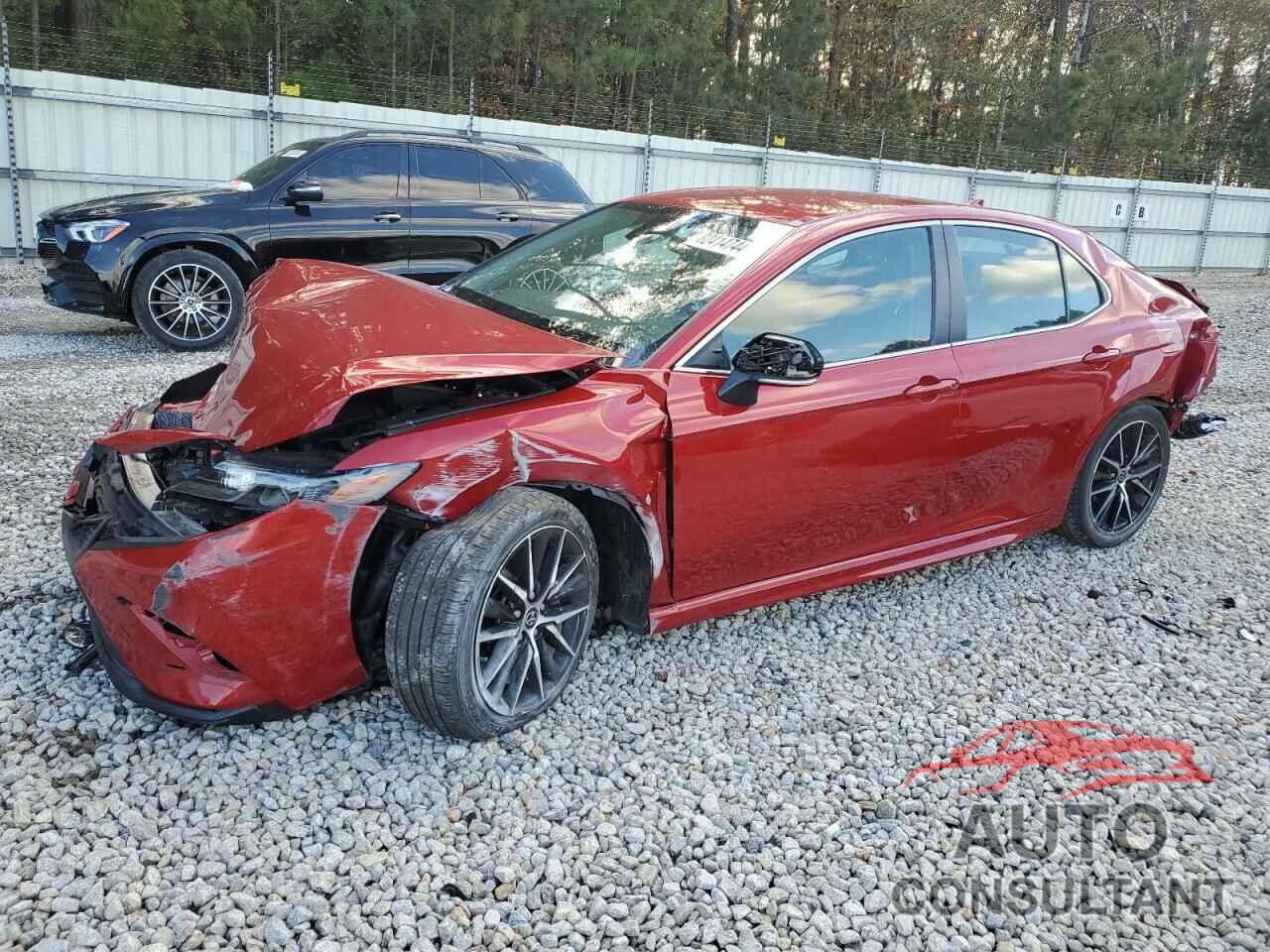 TOYOTA CAMRY 2022 - 4T1G11AK3NU019574