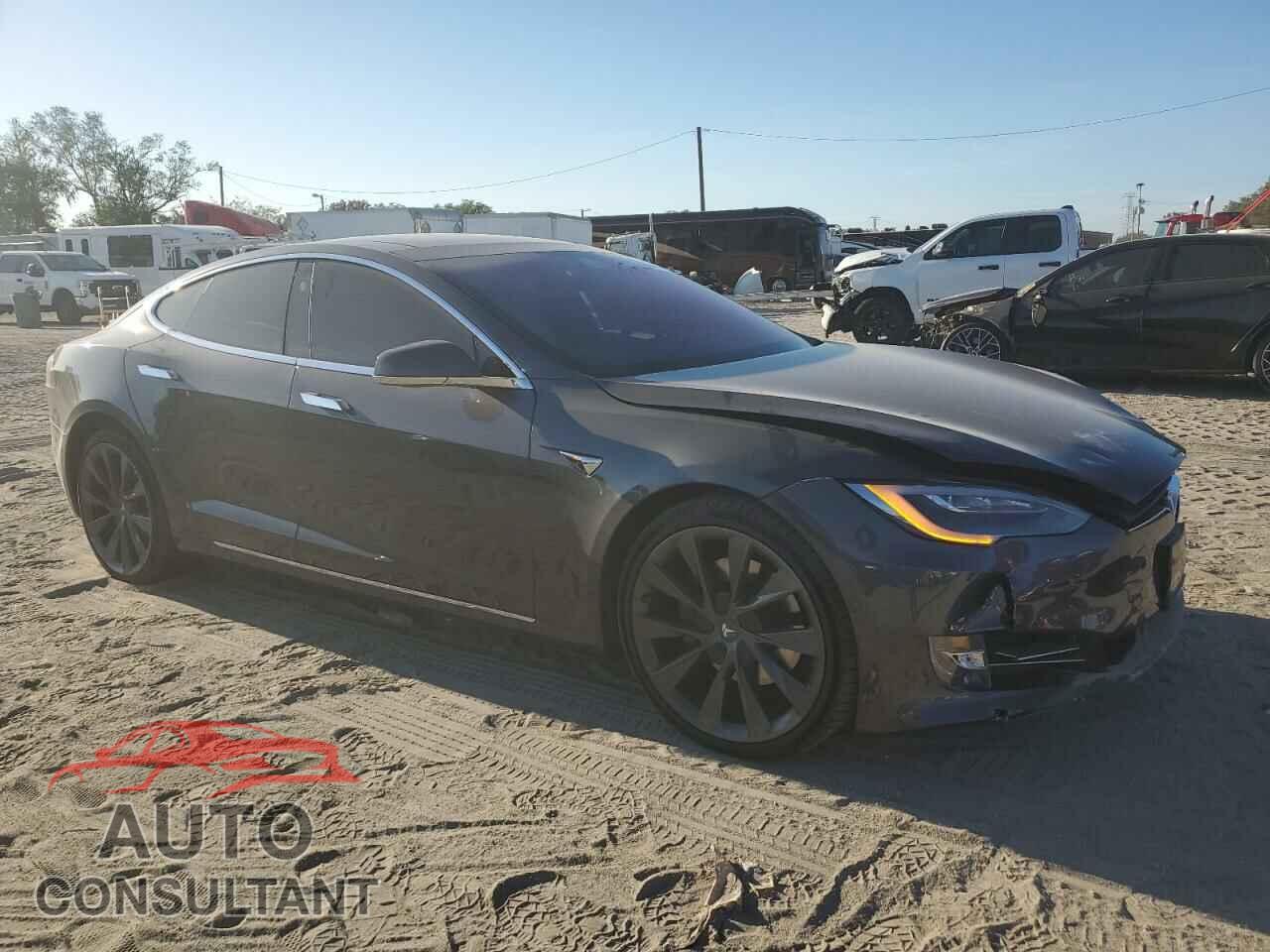TESLA MODEL S 2018 - 5YJSA1E24JF273080