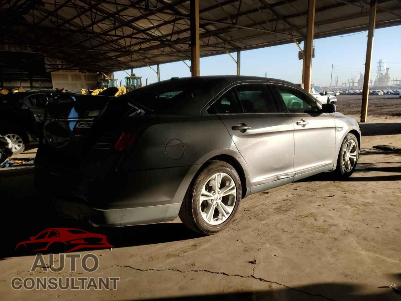 FORD TAURUS 2013 - 1FAHP2E82DG129577