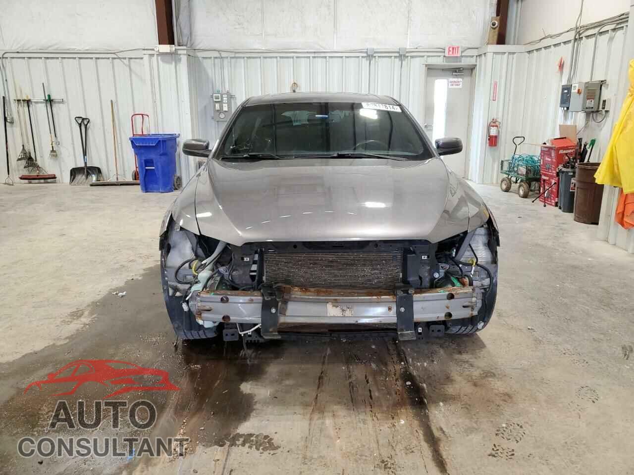 FORD TAURUS 2014 - 1FAHP2H82EG180557
