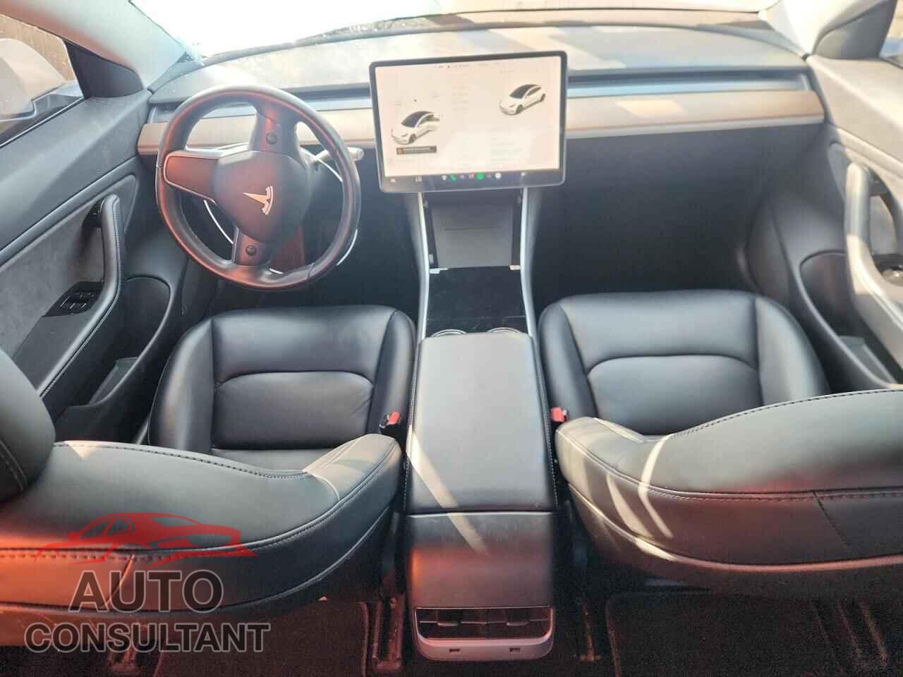 TESLA MODEL 3 2018 - 5YJ3E1EA6JF043833