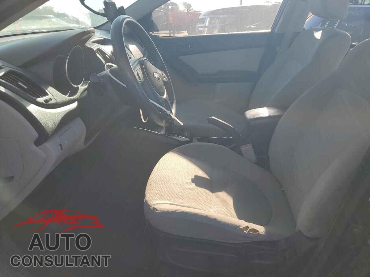 KIA FORTE 2011 - KNAFU4A21B5407575