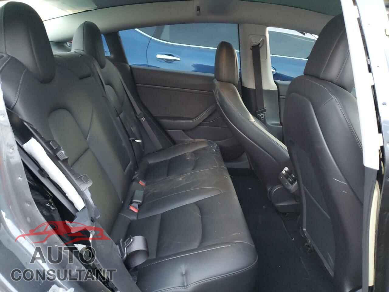 TESLA MODEL 3 2019 - 5YJ3E1EA7KF313508