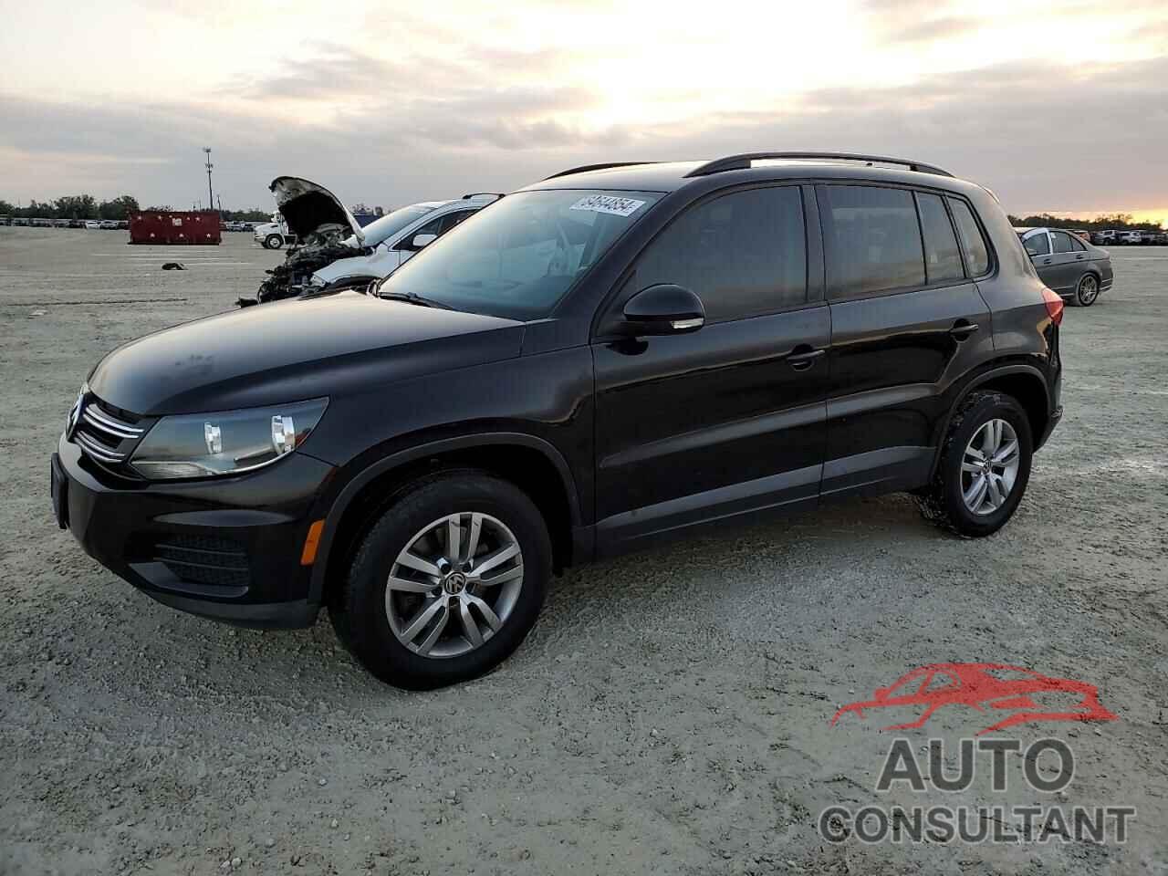 VOLKSWAGEN TIGUAN 2015 - WVGAV7AX2FW562753