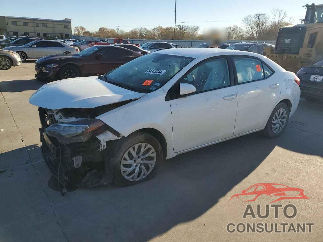 TOYOTA COROLLA 2018 - 5YFBURHE7JP789871