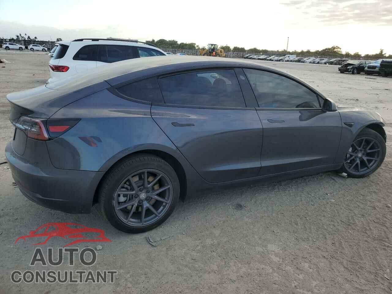 TESLA MODEL 3 2023 - 5YJ3E1EA4PF420295