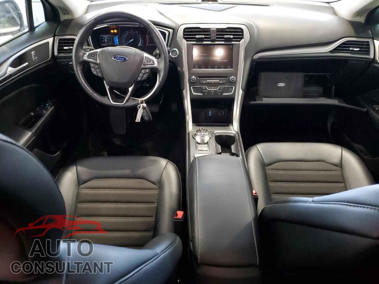 FORD FUSION 2017 - 3FA6P0HD8HR402976