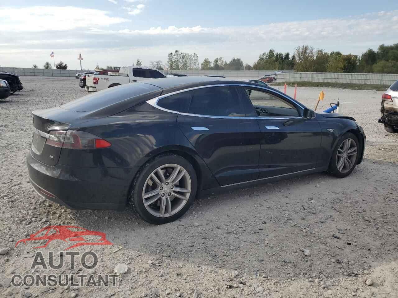TESLA MODEL S 2013 - 5YJSA1DN0DFP07916