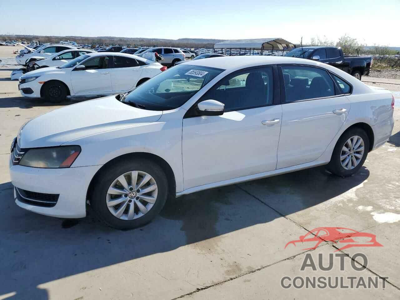 VOLKSWAGEN PASSAT 2013 - 1VWAH7A38DC052928