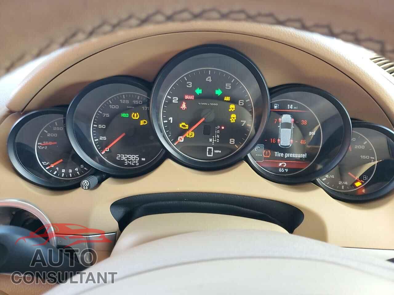 PORSCHE CAYENNE 2012 - WP1AA2A24CLA01537
