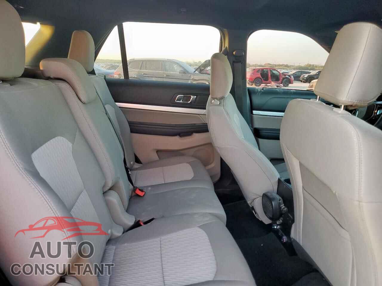 FORD EXPLORER 2019 - 1FM5K7B81KGA18976