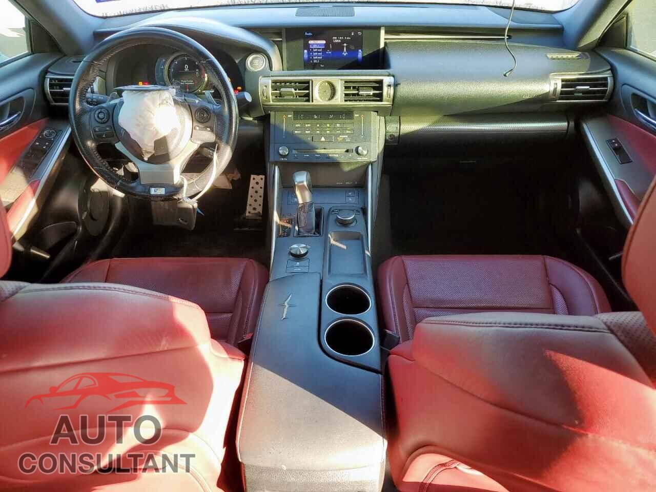 LEXUS IS 2016 - JTHBA1D26G5028582