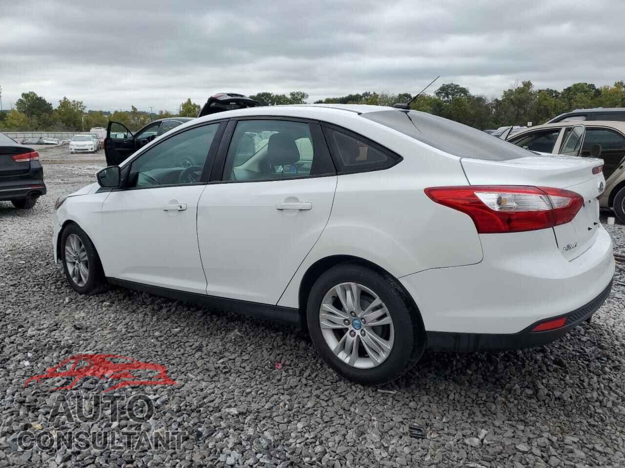 FORD FOCUS 2012 - 1FAHP3F28CL217460