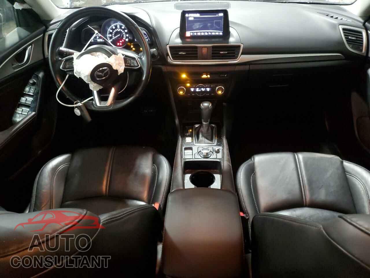 MAZDA 3 2017 - 3MZBN1L76HM138575