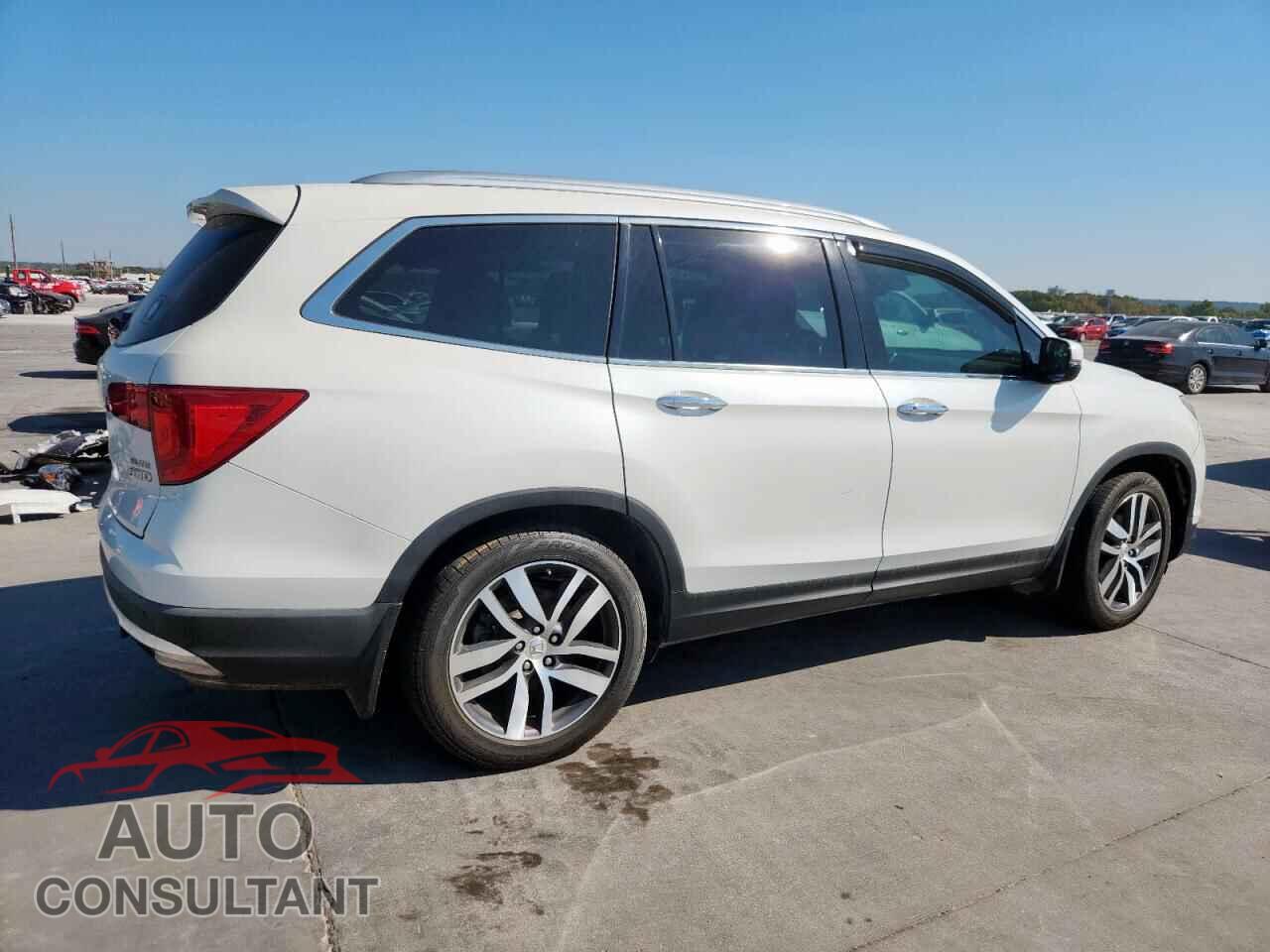 HONDA PILOT 2018 - 5FNYF6H03JB062228