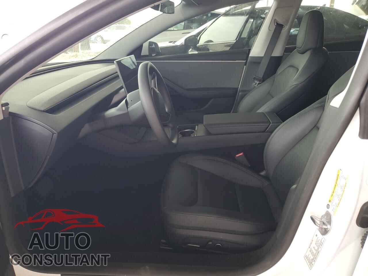 TESLA MODEL 3 2025 - 5YJ3E1EA1SF986357