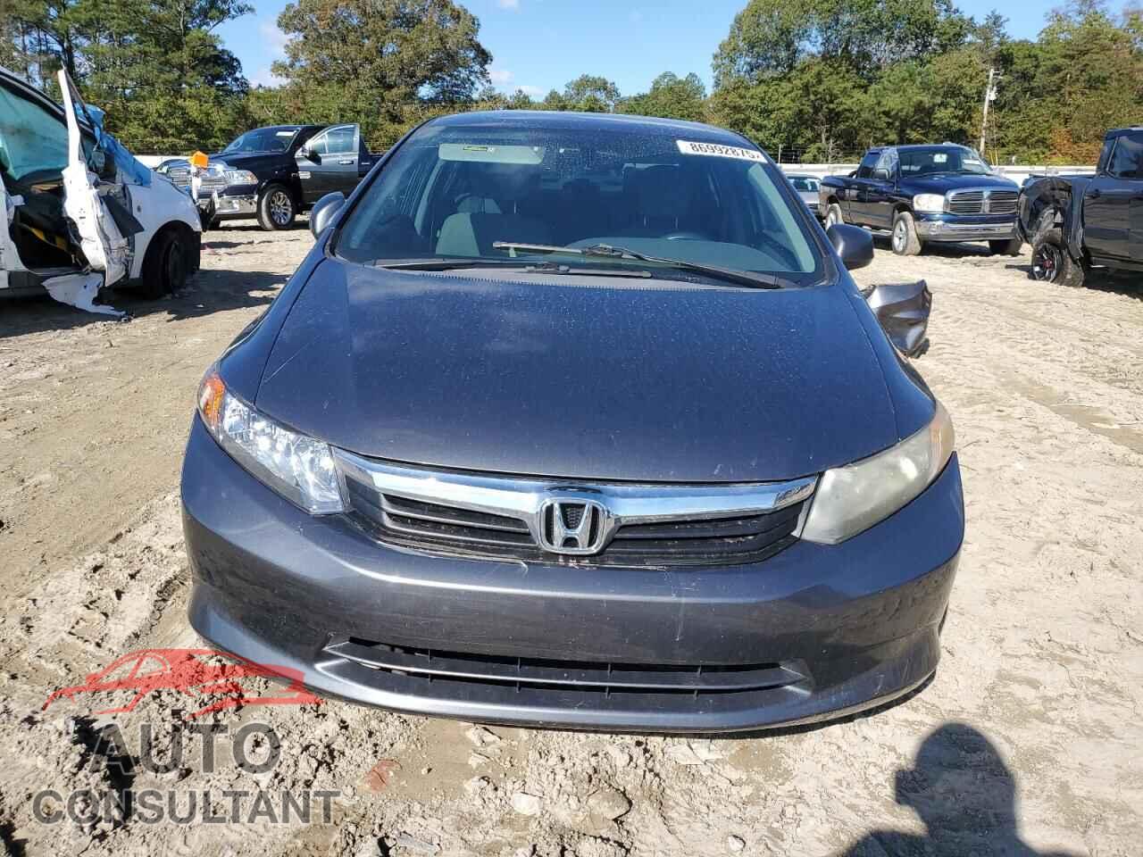 HONDA CIVIC 2012 - 2HGFB2F58CH311373