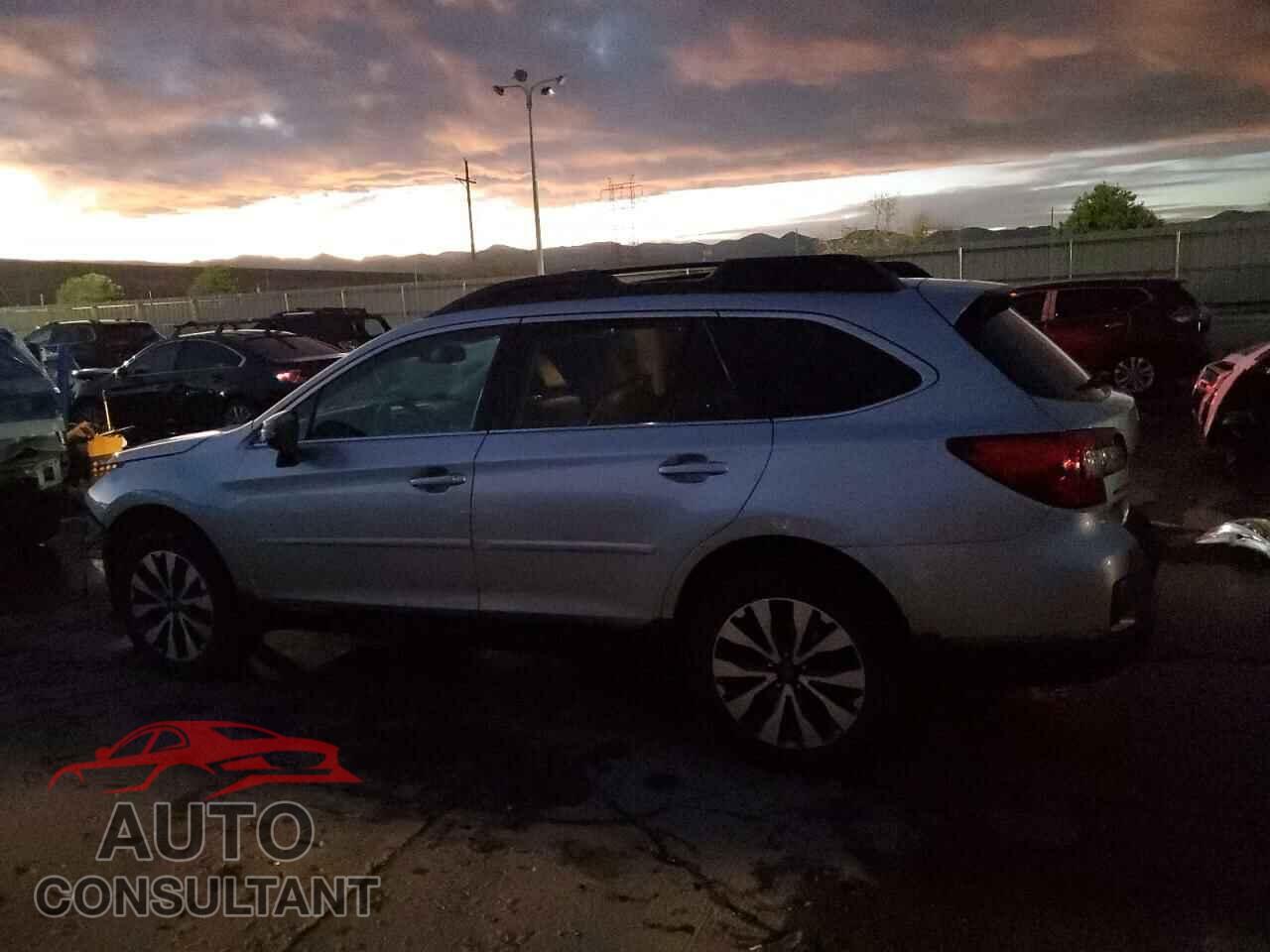 SUBARU OUTBACK 2015 - 4S4BSENC5F3284165