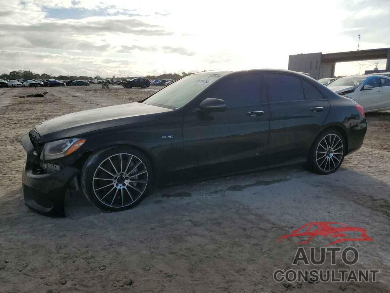 MERCEDES-BENZ C-CLASS 2018 - 55SWF6EB5JU264385