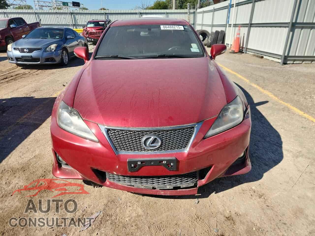 LEXUS IS 2012 - JTHBF5C23C5180551