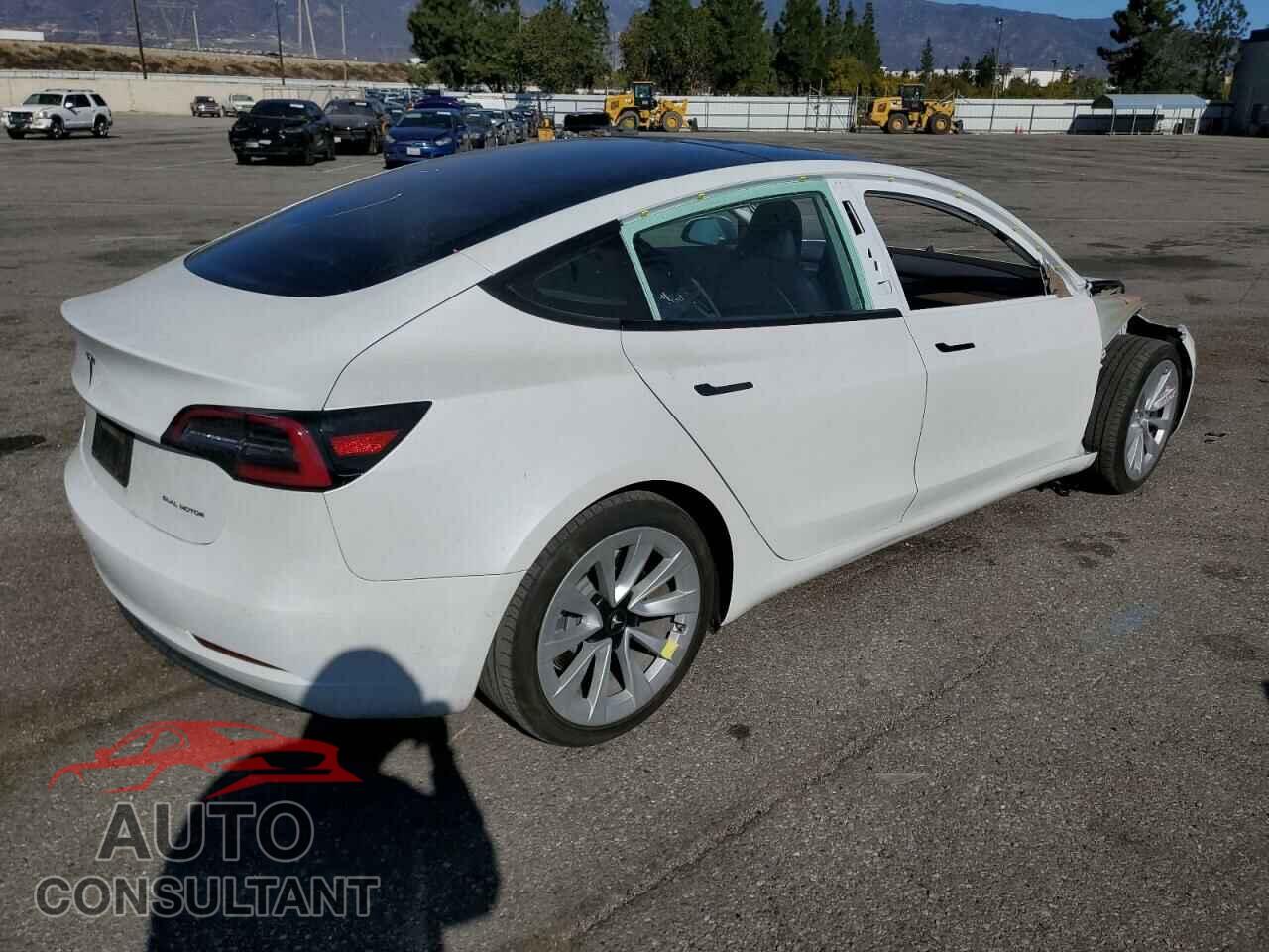TESLA MODEL 3 2021 - 5YJ3E1EB8MF872884