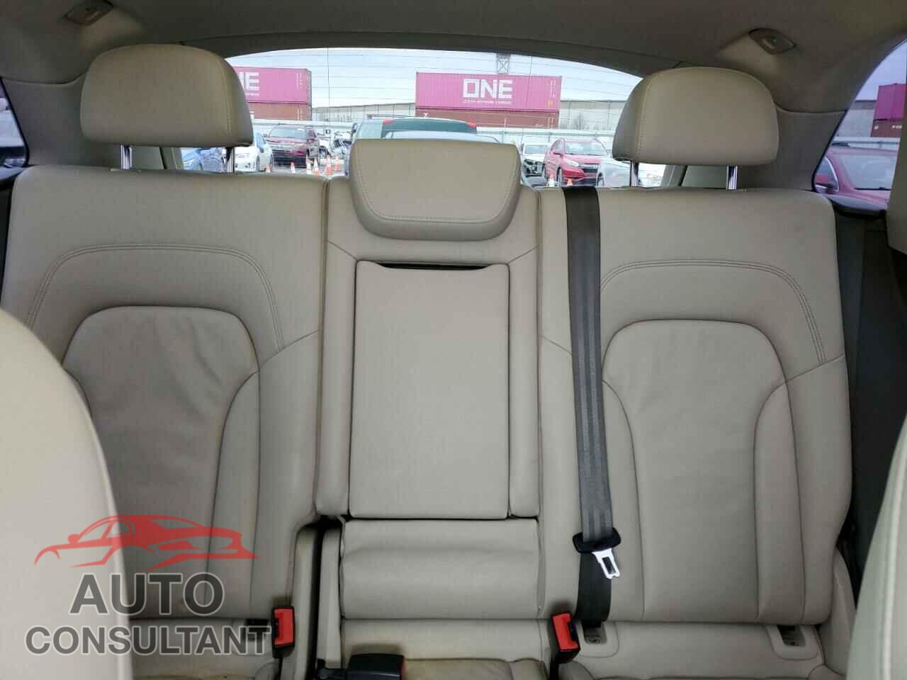 AUDI Q5 2011 - WA1CFAFP4BA012570