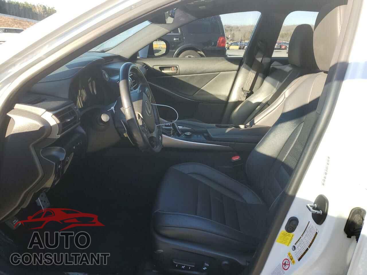LEXUS IS 2017 - JTHBA1D22H5045350