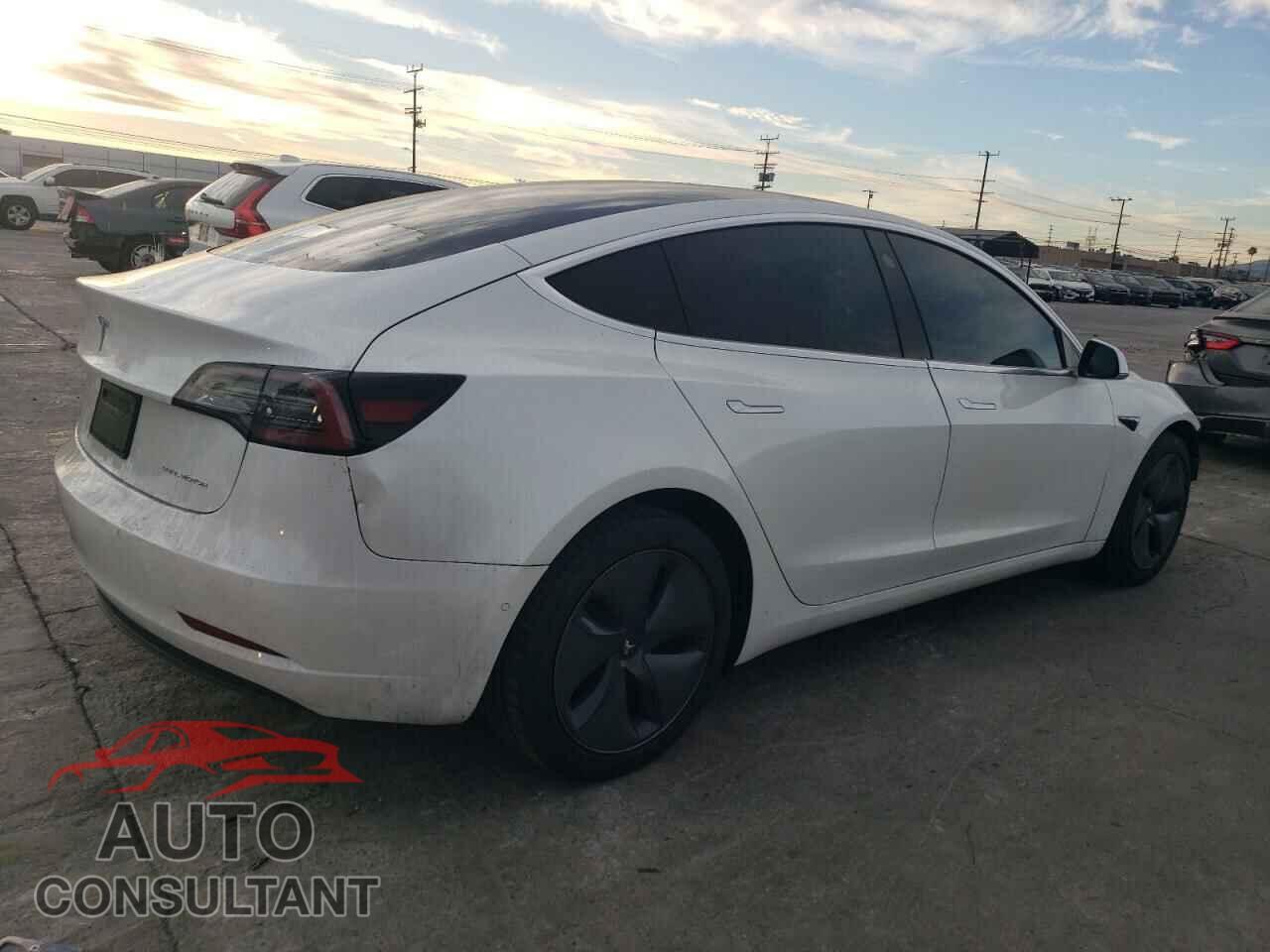 TESLA MODEL 3 2018 - 5YJ3E1EB0JF100259