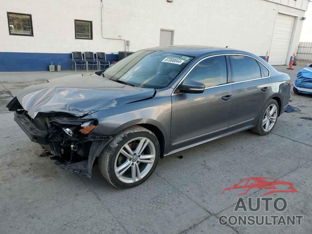 VOLKSWAGEN PASSAT 2014 - 1VWCN7A32EC066715