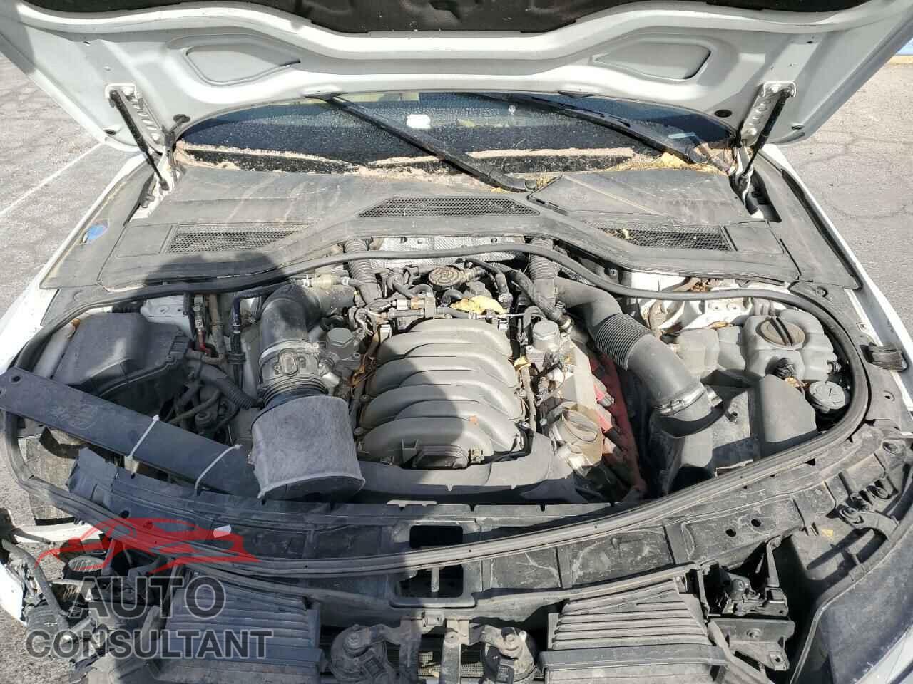 AUDI A8 2012 - WAURVAFD8CN020946