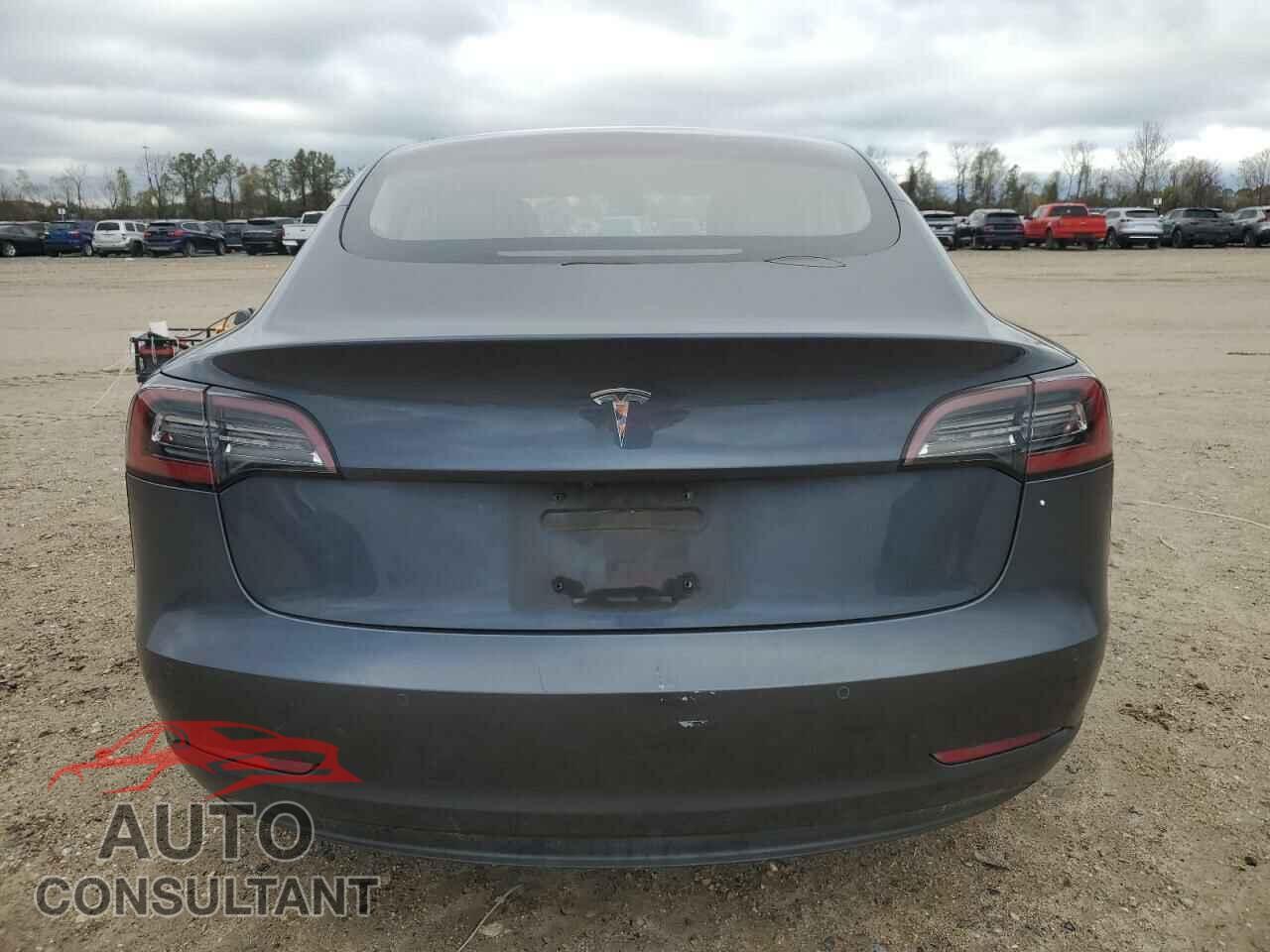 TESLA MODEL 3 2018 - 5YJ3E1EA2JF028147