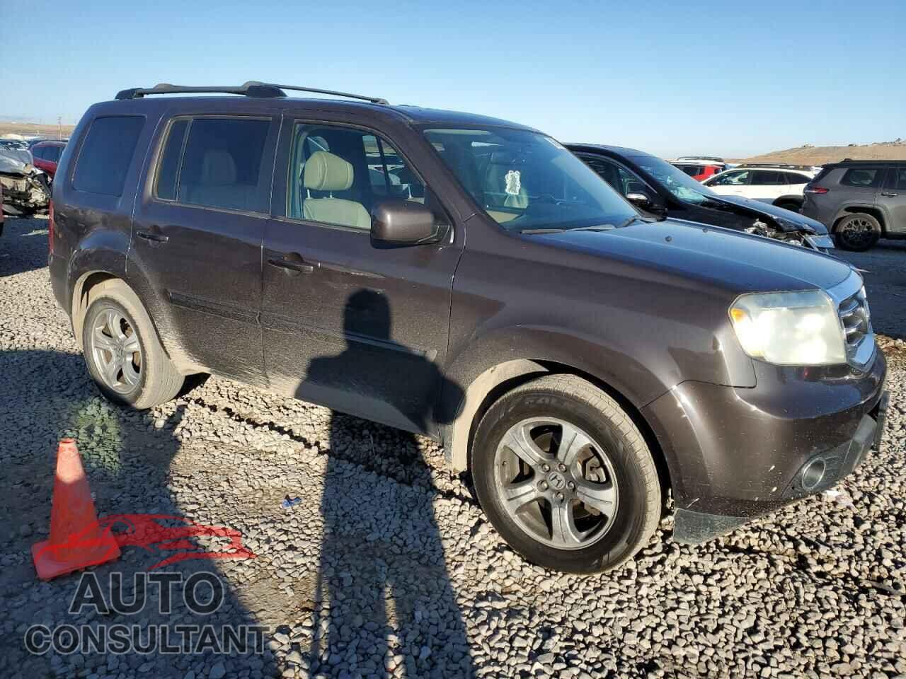 HONDA PILOT 2013 - 5FNYF4H50DB064085