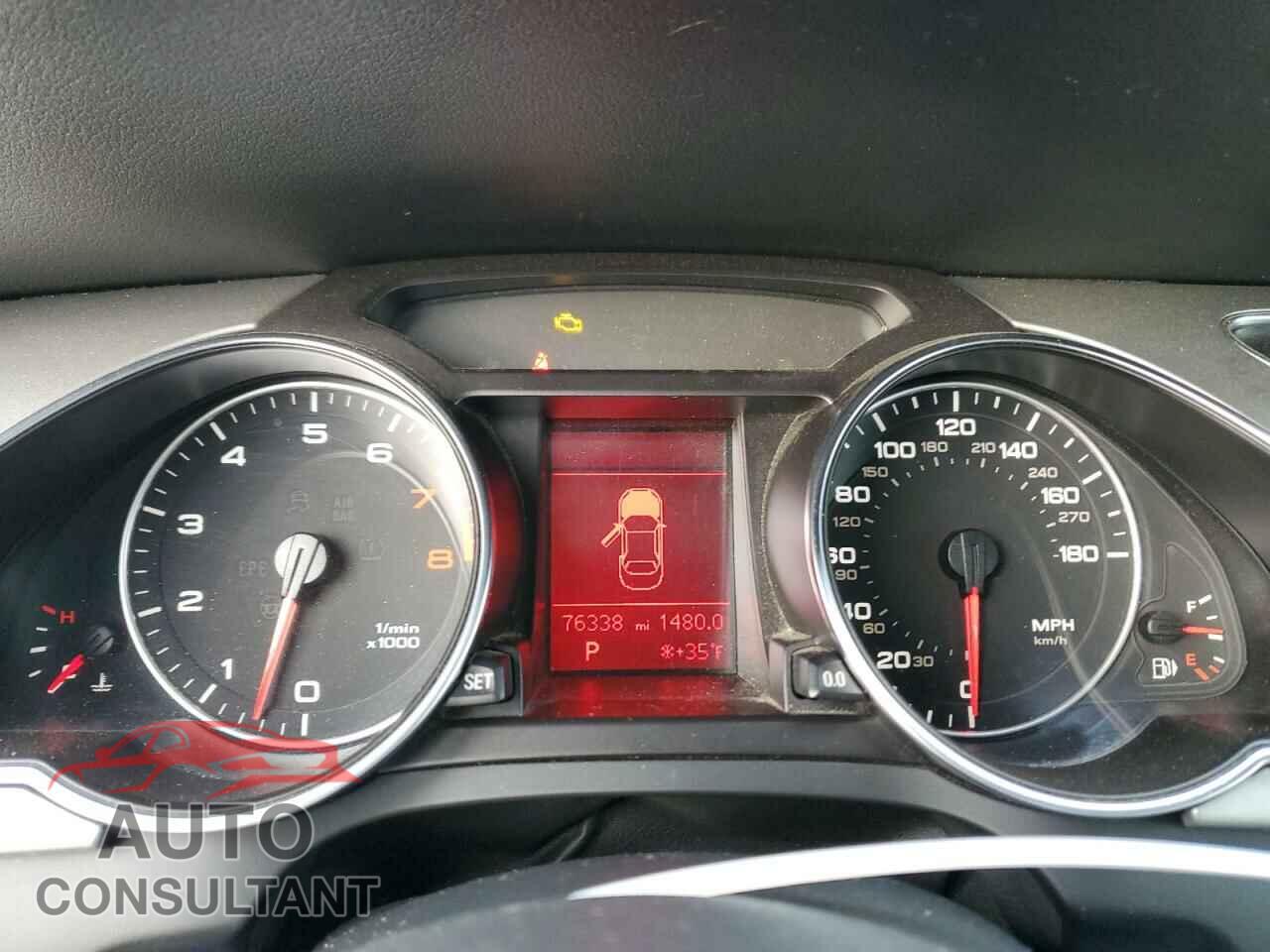 AUDI A5 2011 - WAULFAFH0BN009590