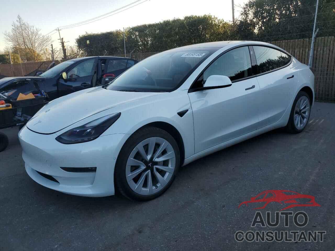TESLA MODEL 3 2022 - 5YJ3E1EB8NF272769