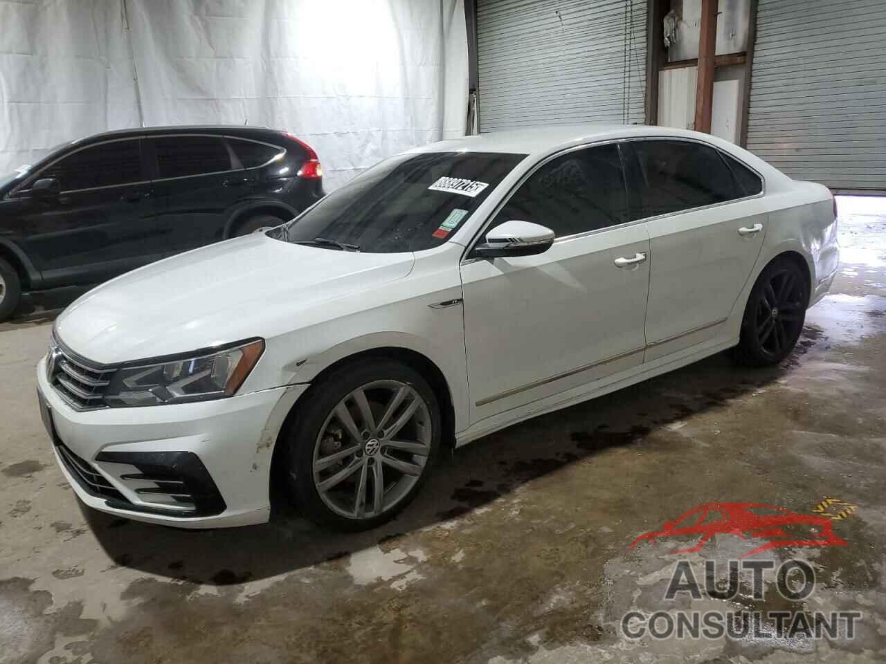 VOLKSWAGEN PASSAT 2017 - 1VWDT7A32HC058712