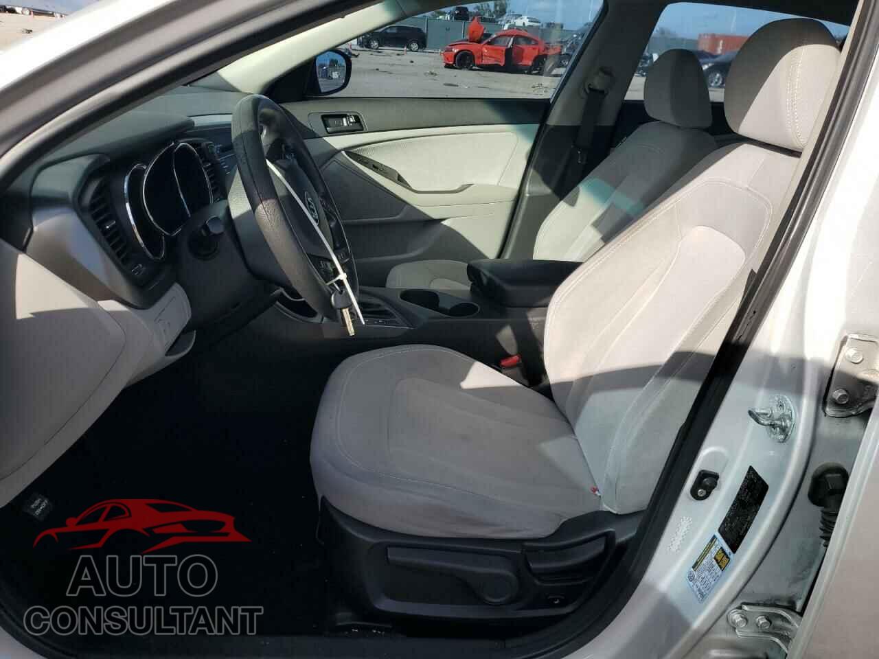 KIA OPTIMA 2011 - KNAGM4A78B5111923
