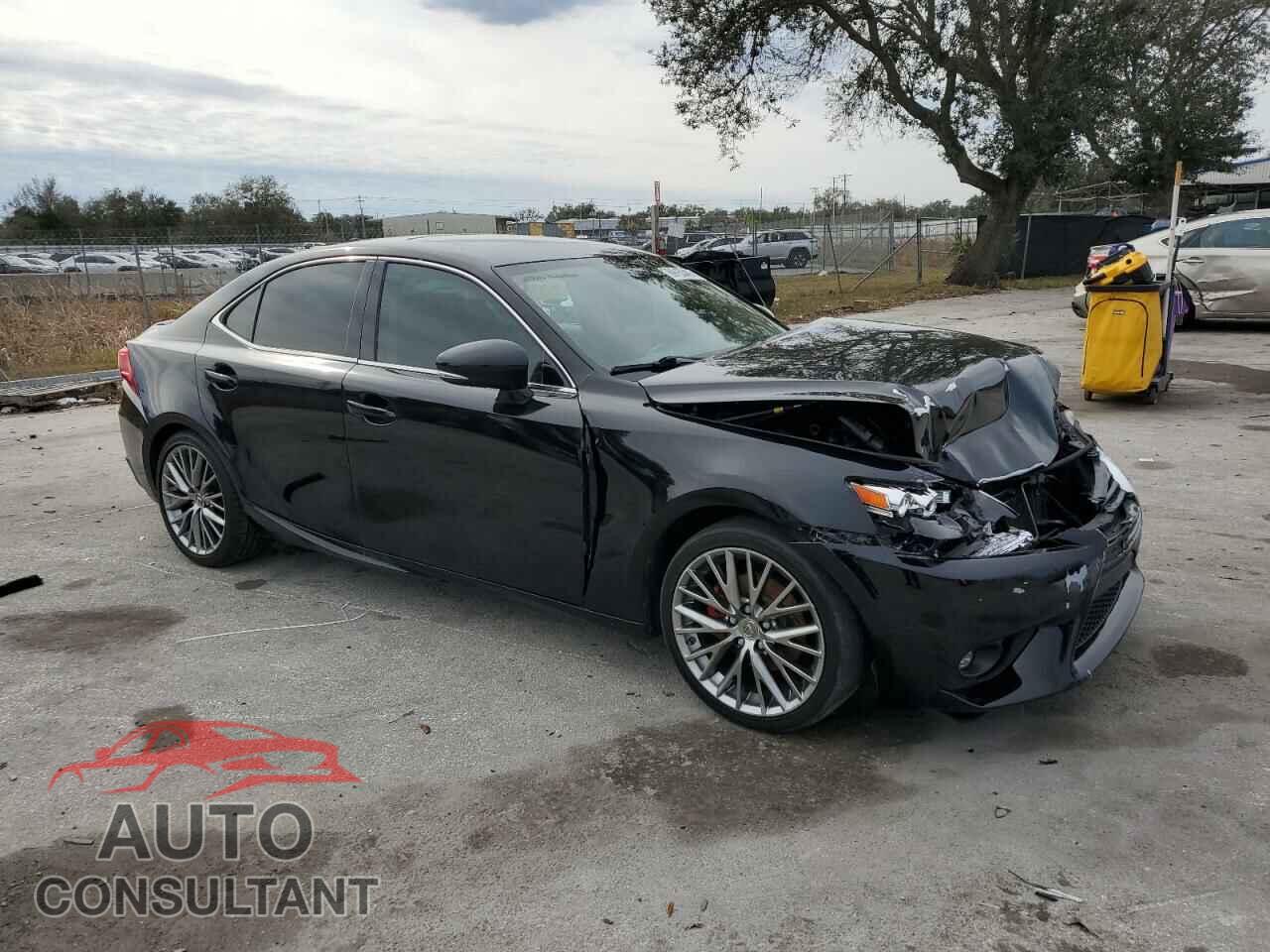 LEXUS IS 2015 - JTHBF1D28F5058263