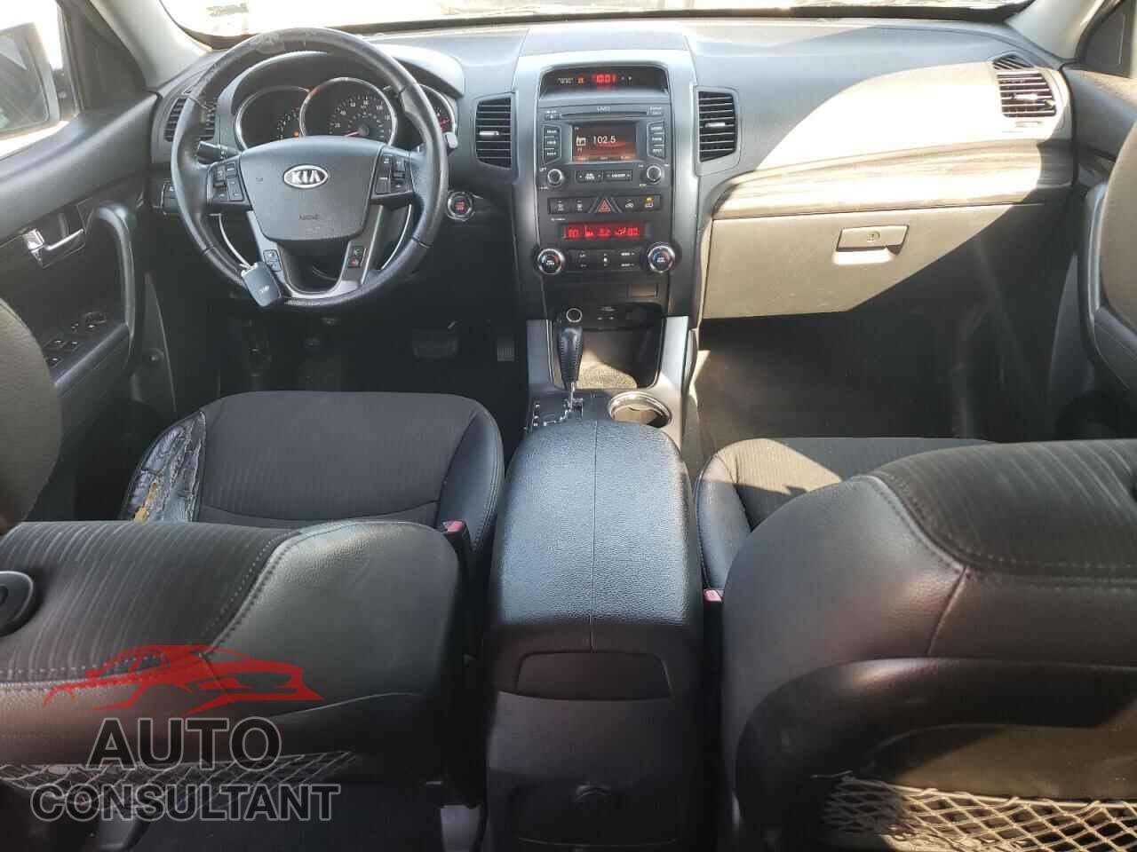 KIA SORENTO 2012 - 5XYKU3A60CG256266