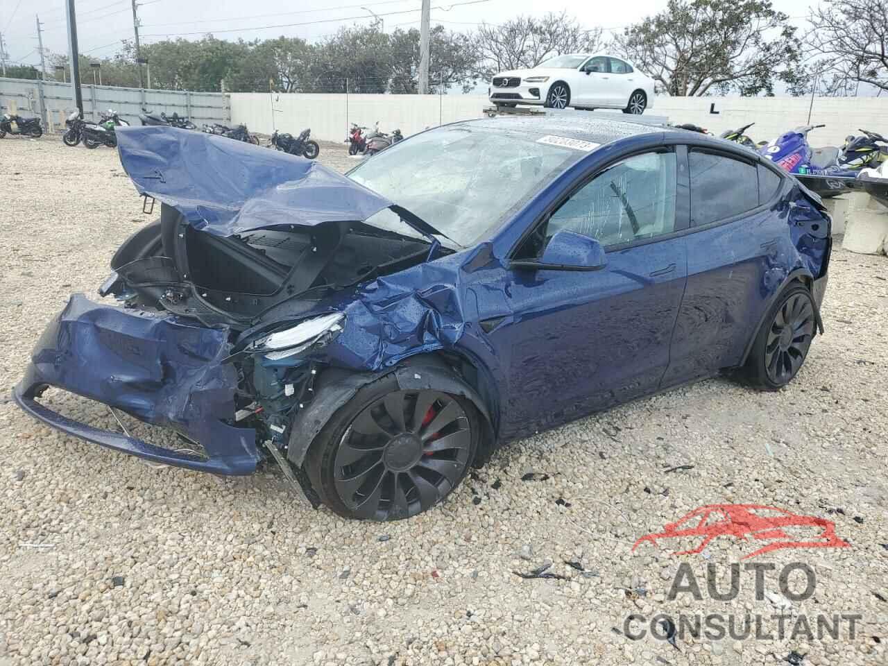 TESLA MODEL Y 2023 - 7SAYGDEF9PF911879