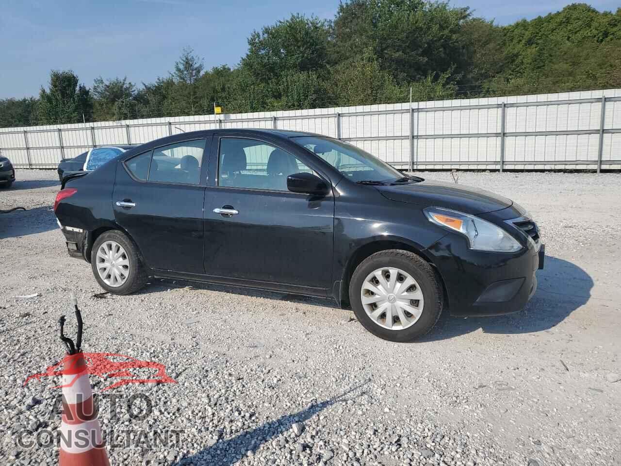 NISSAN VERSA 2019 - 3N1CN7AP3KL810086