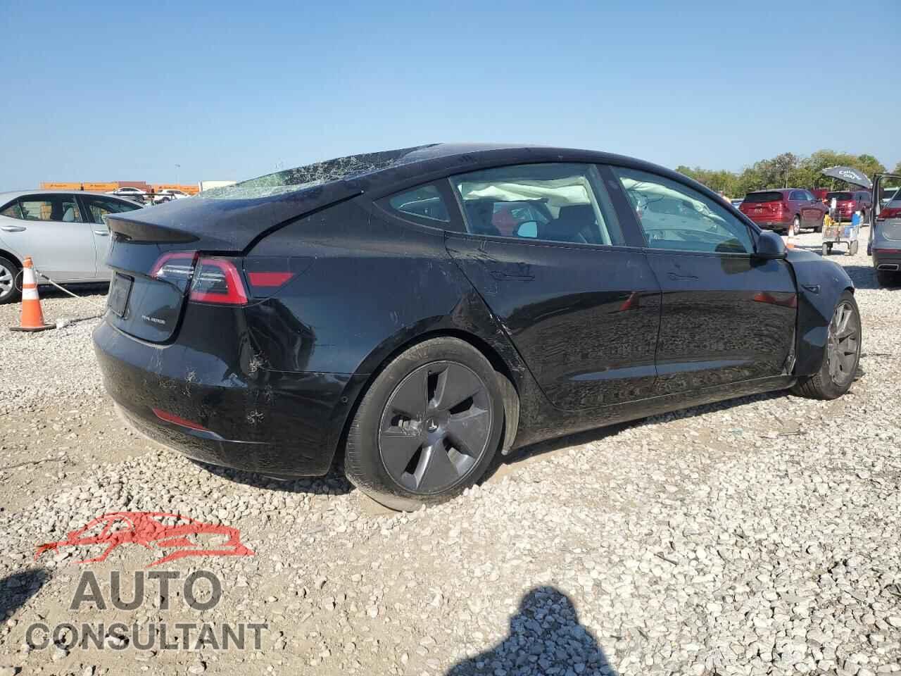 TESLA MODEL 3 2022 - 5YJ3E1EB8NF165110