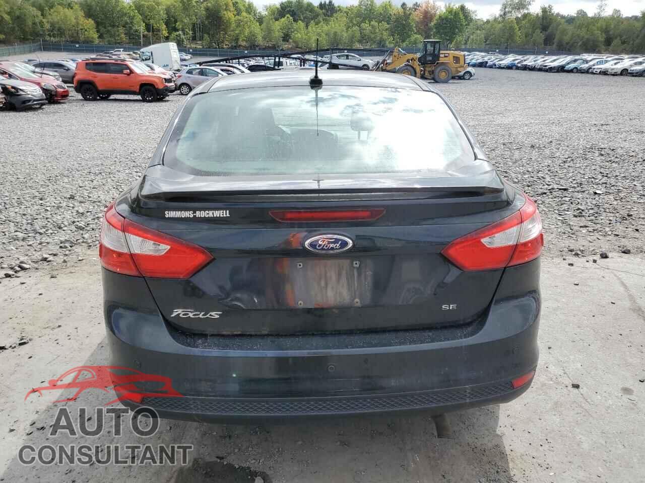 FORD FOCUS 2014 - 1FADP3F23EL228383