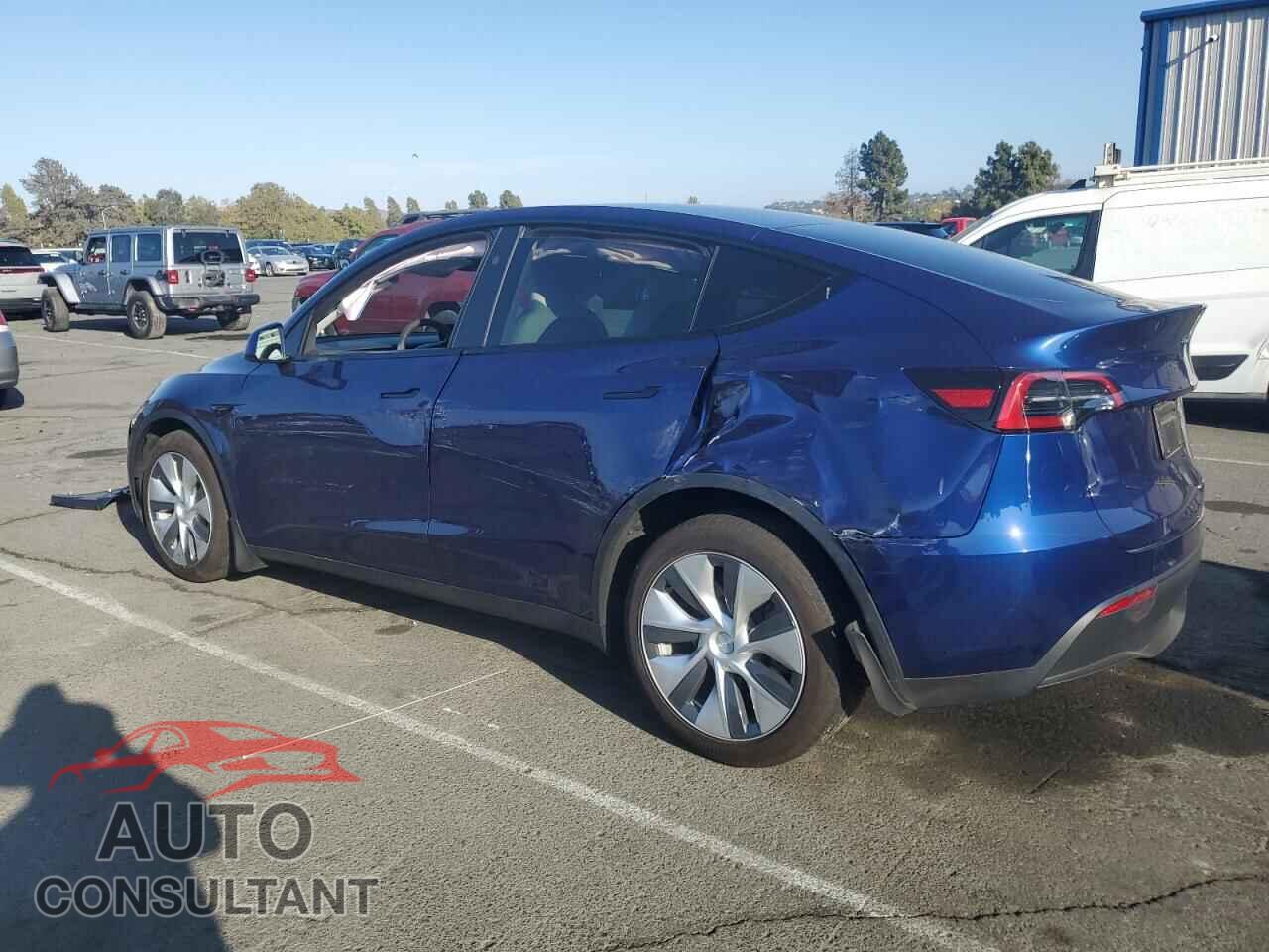 TESLA MODEL Y 2024 - 7SAYGDEE7RF005563