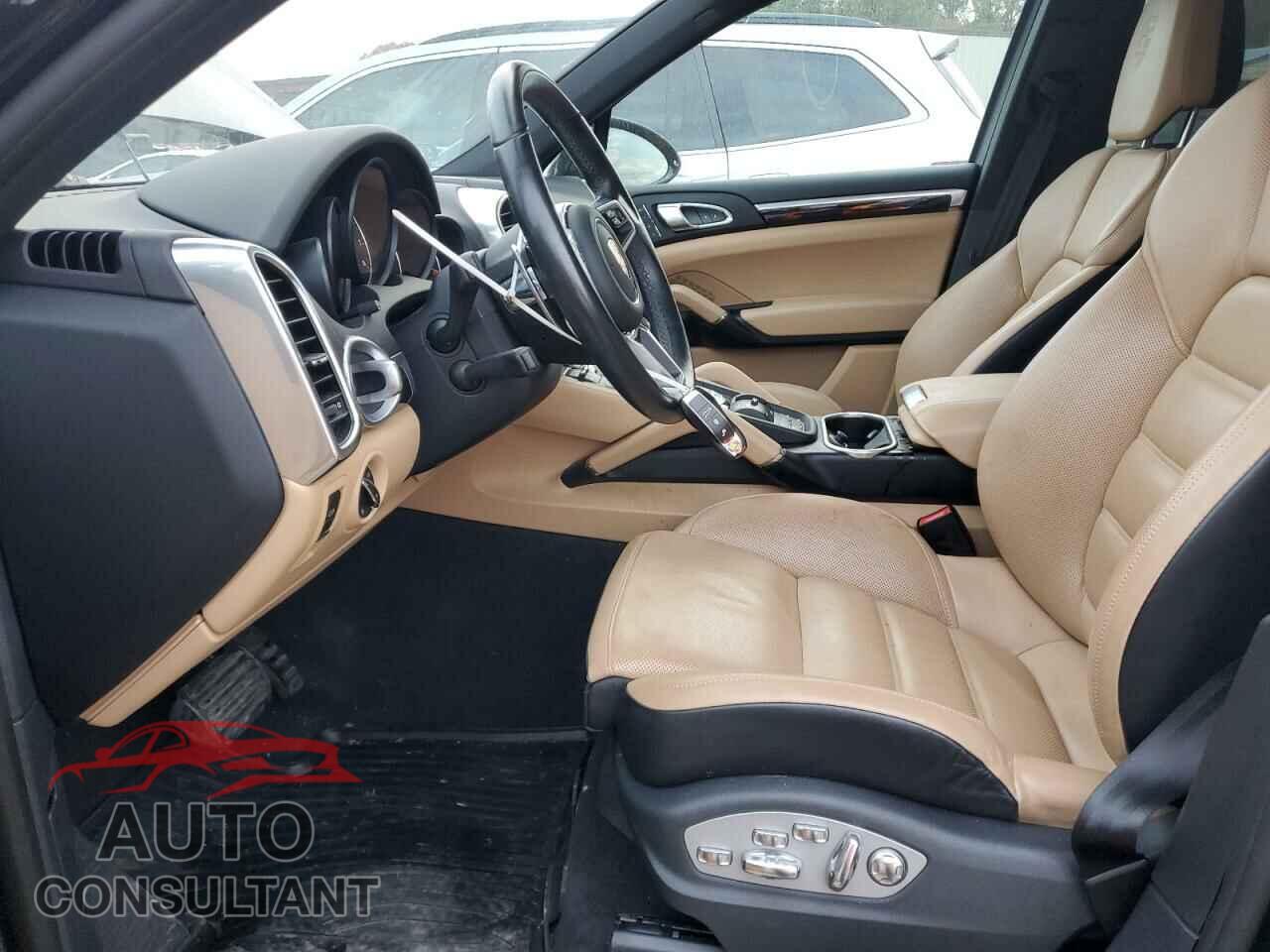PORSCHE CAYENNE 2018 - WP1AA2A2XJKA07393