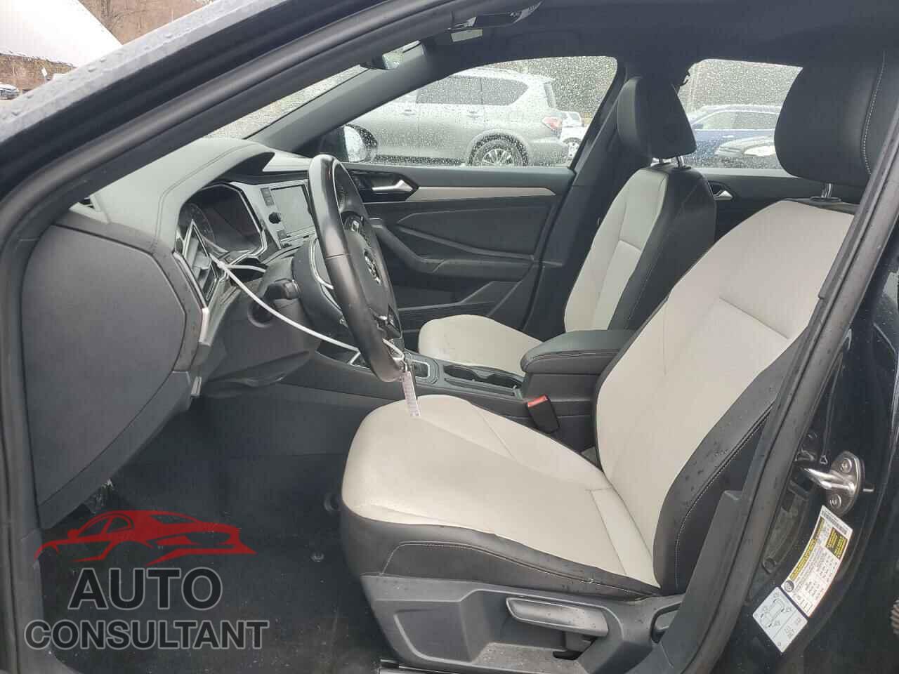 VOLKSWAGEN JETTA 2020 - 3VWCB7BUXLM070085