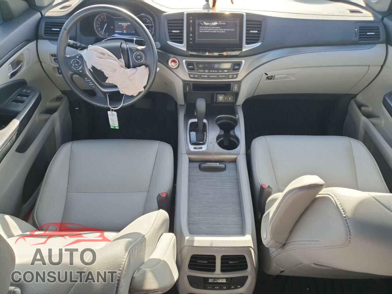 HONDA PILOT 2017 - 5FNYF5H55HB029067
